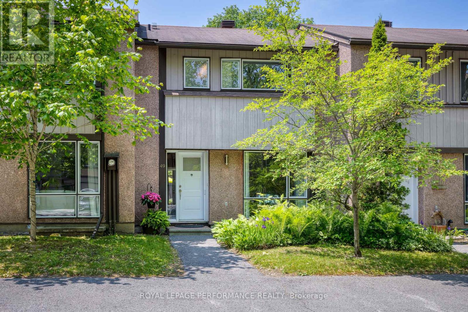 49 Reaney Court
