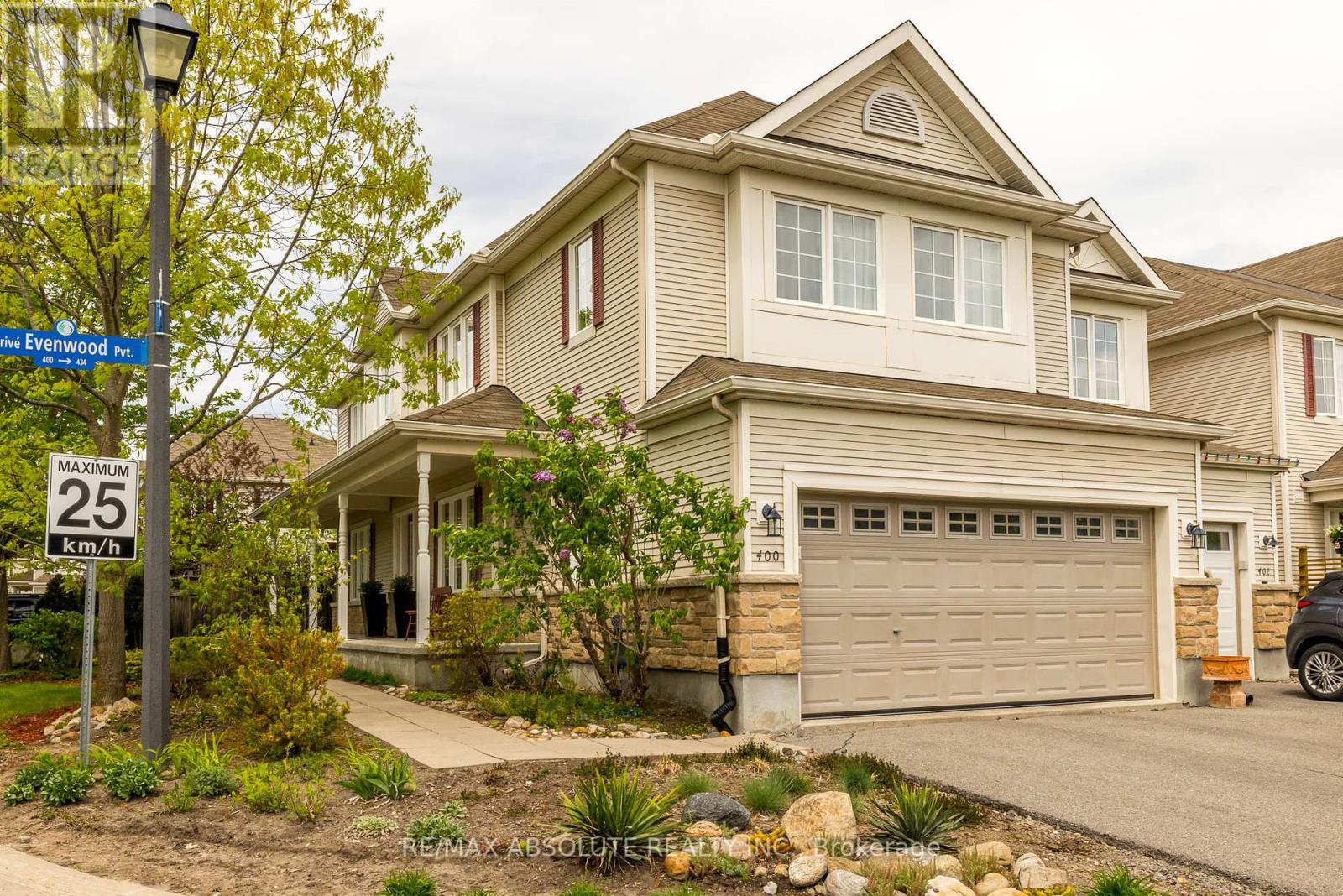 400 Evenwood Private