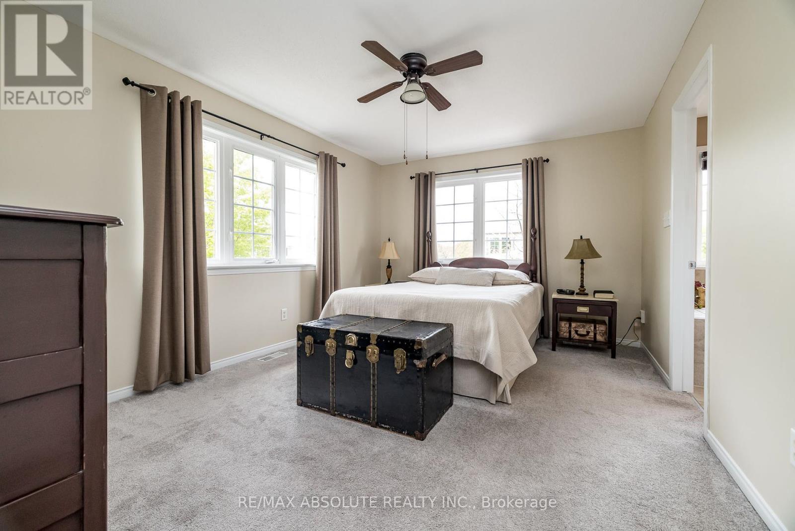 400 Evenwood Private