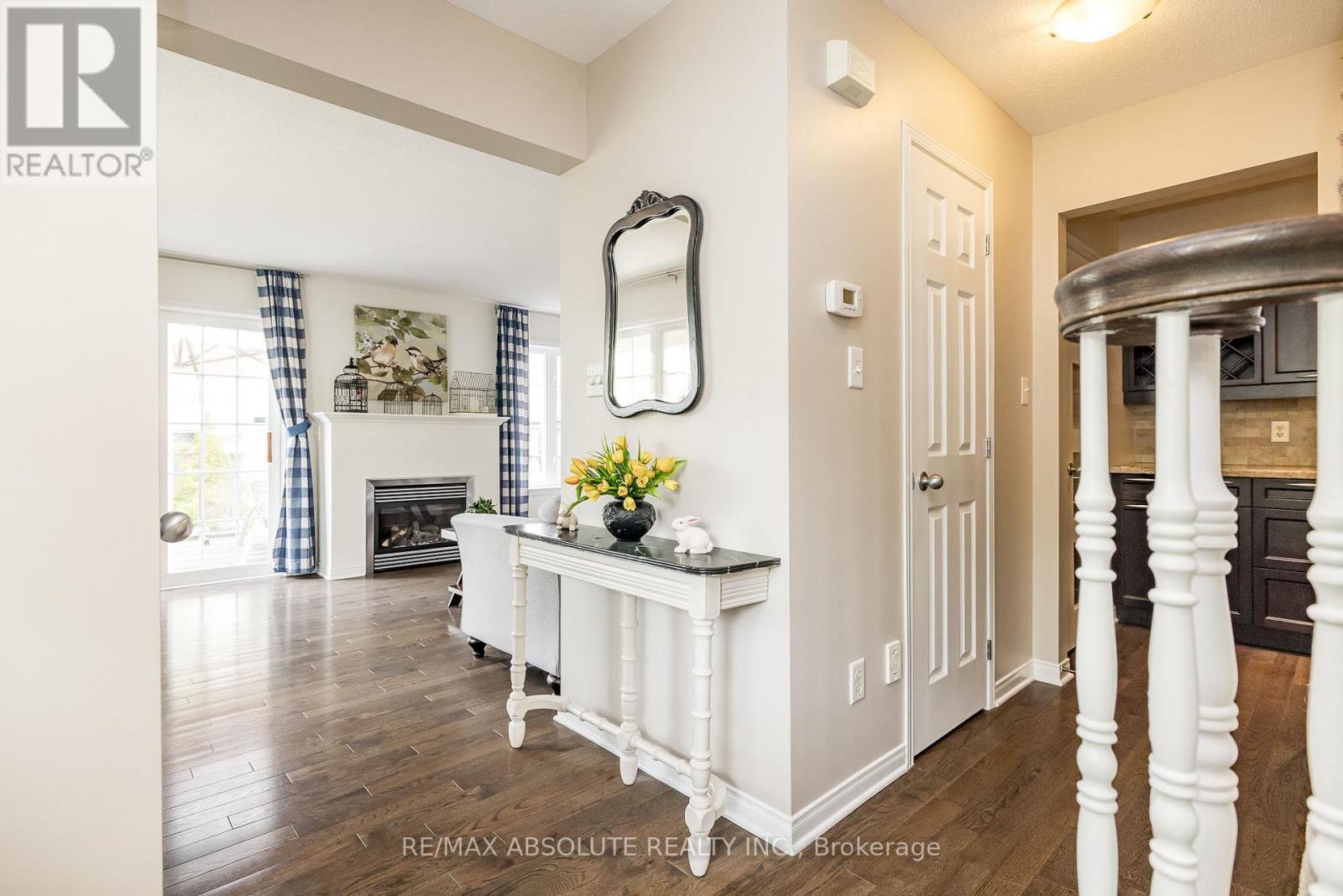 400 Evenwood Private