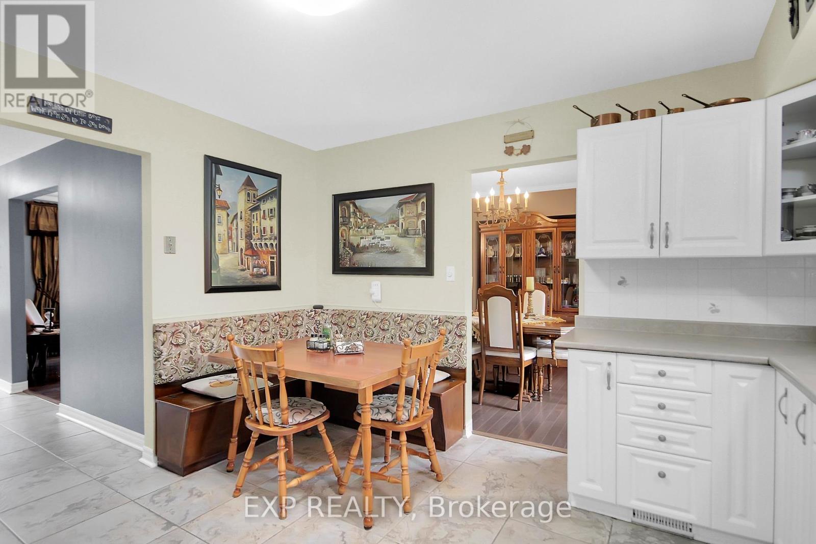 1989 Rideau Road