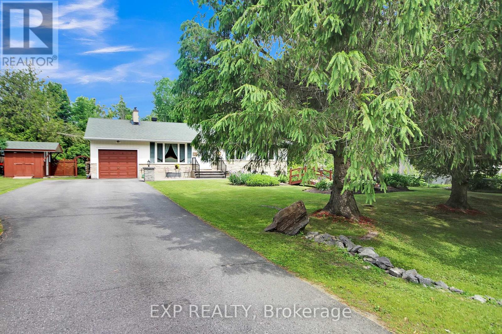 1989 Rideau Road