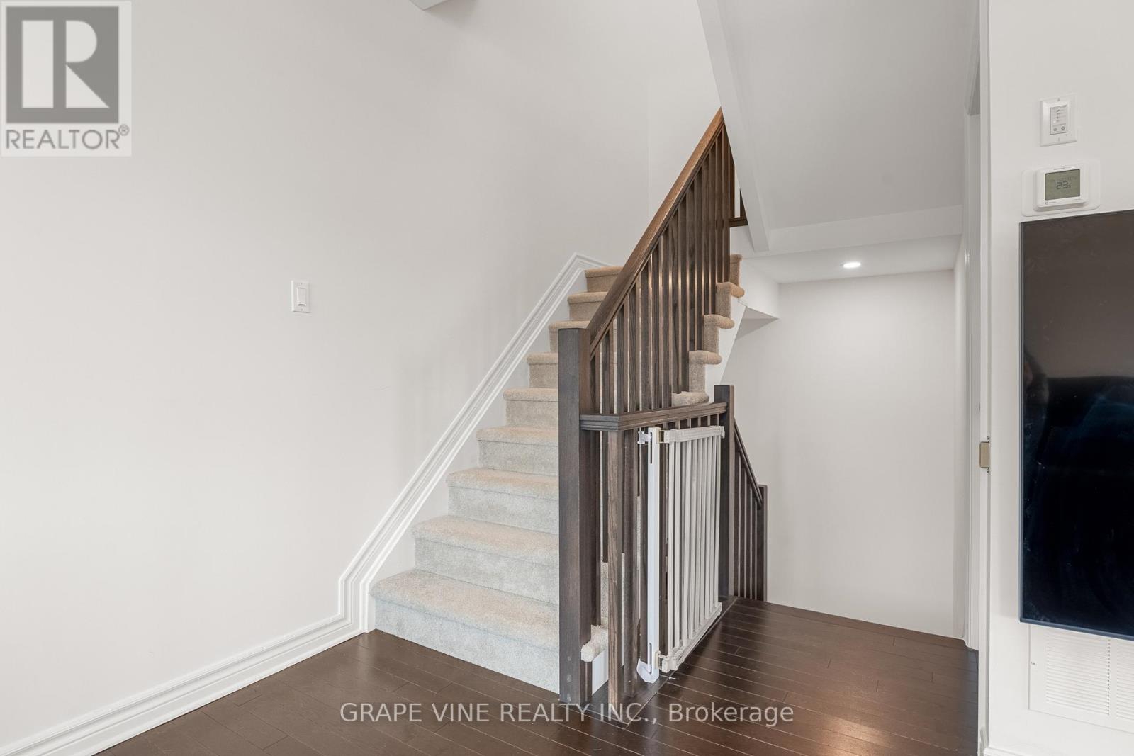 60 Verglas Lane