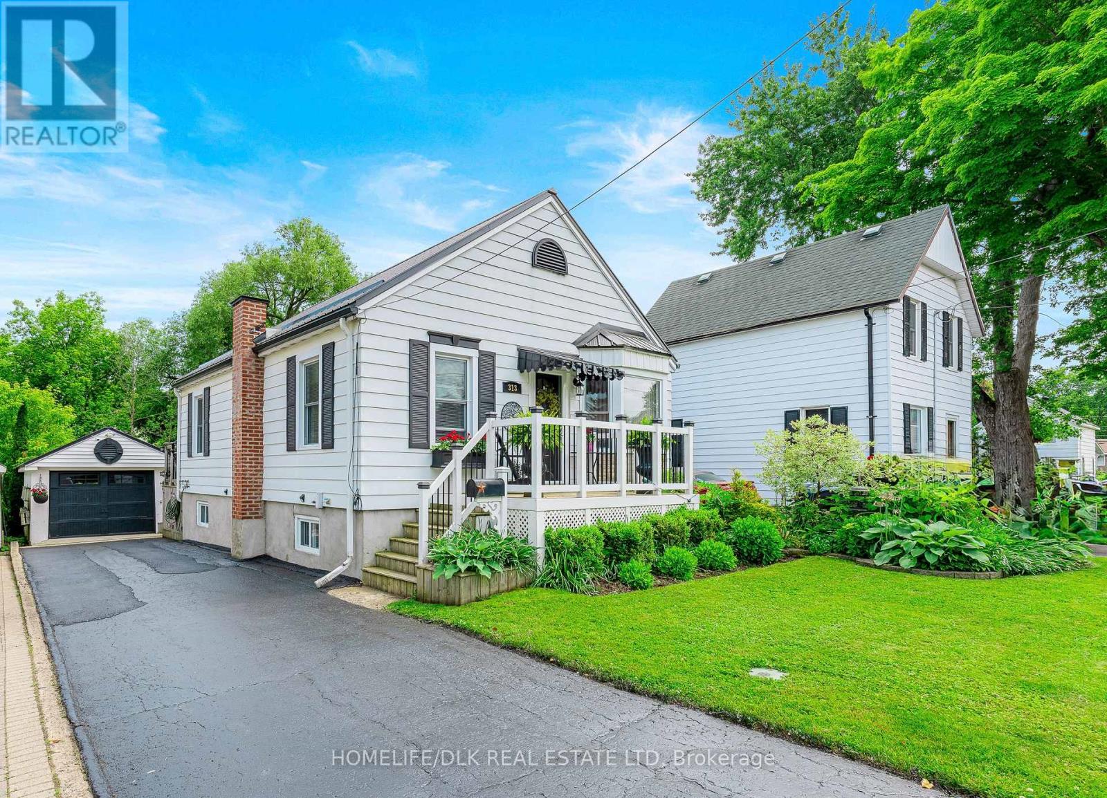 313 Pearl Street W