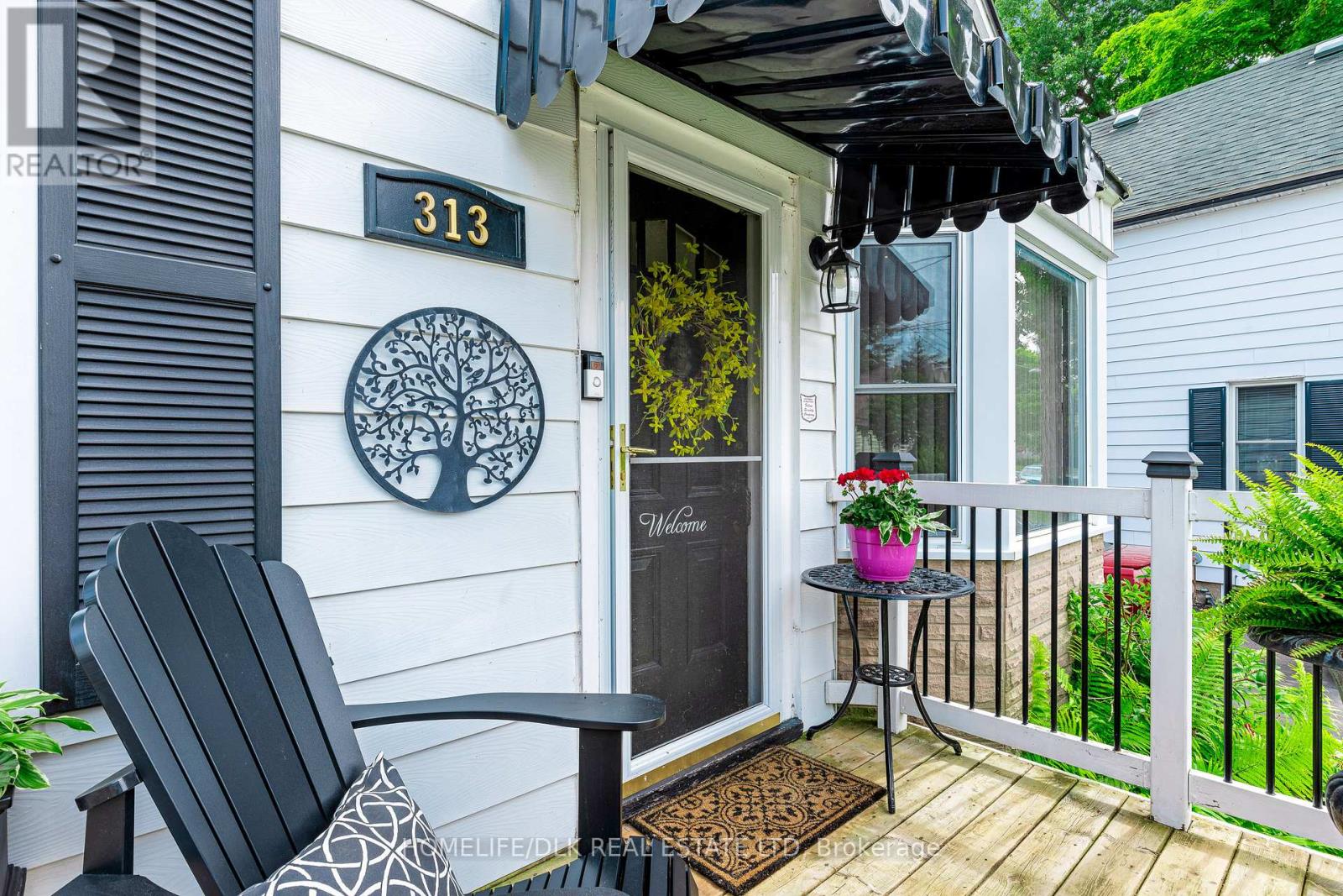 313 Pearl Street W