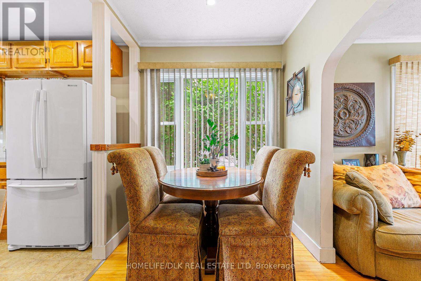 313 Pearl Street W