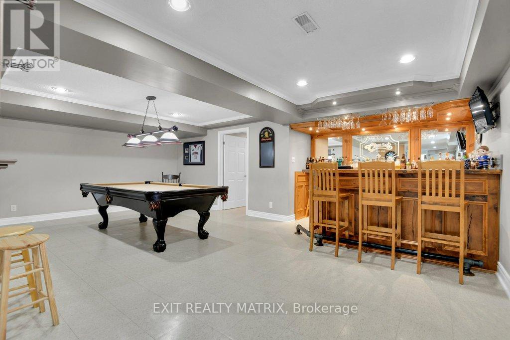 842 Apple Lane