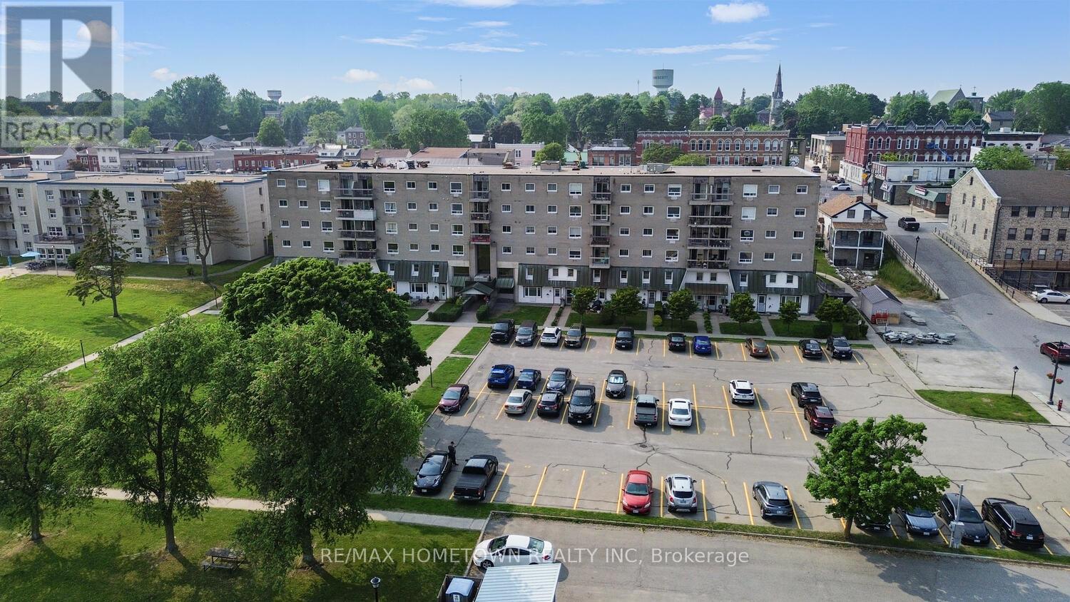309 - 235 Water Street
