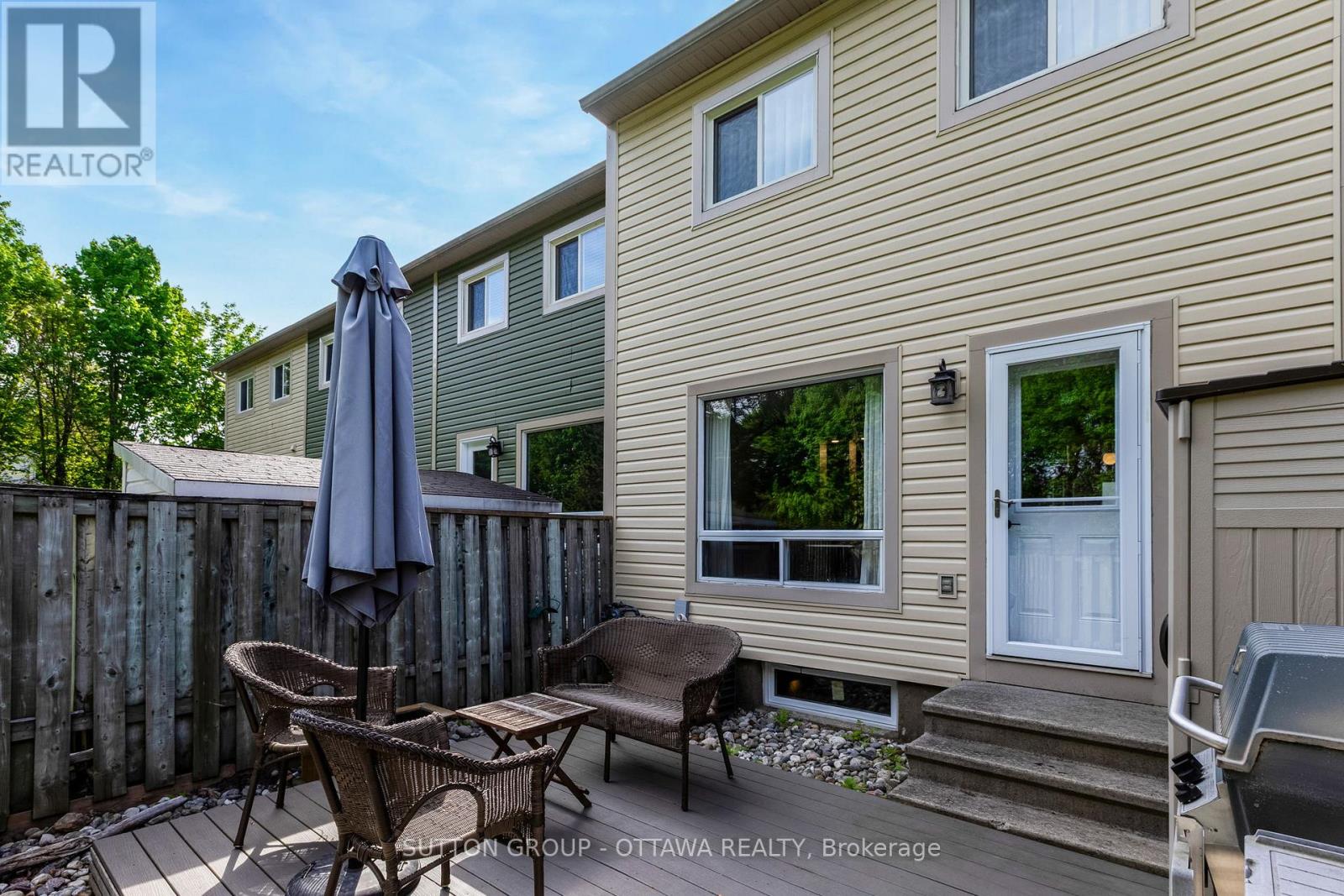 237 Teal Crescent