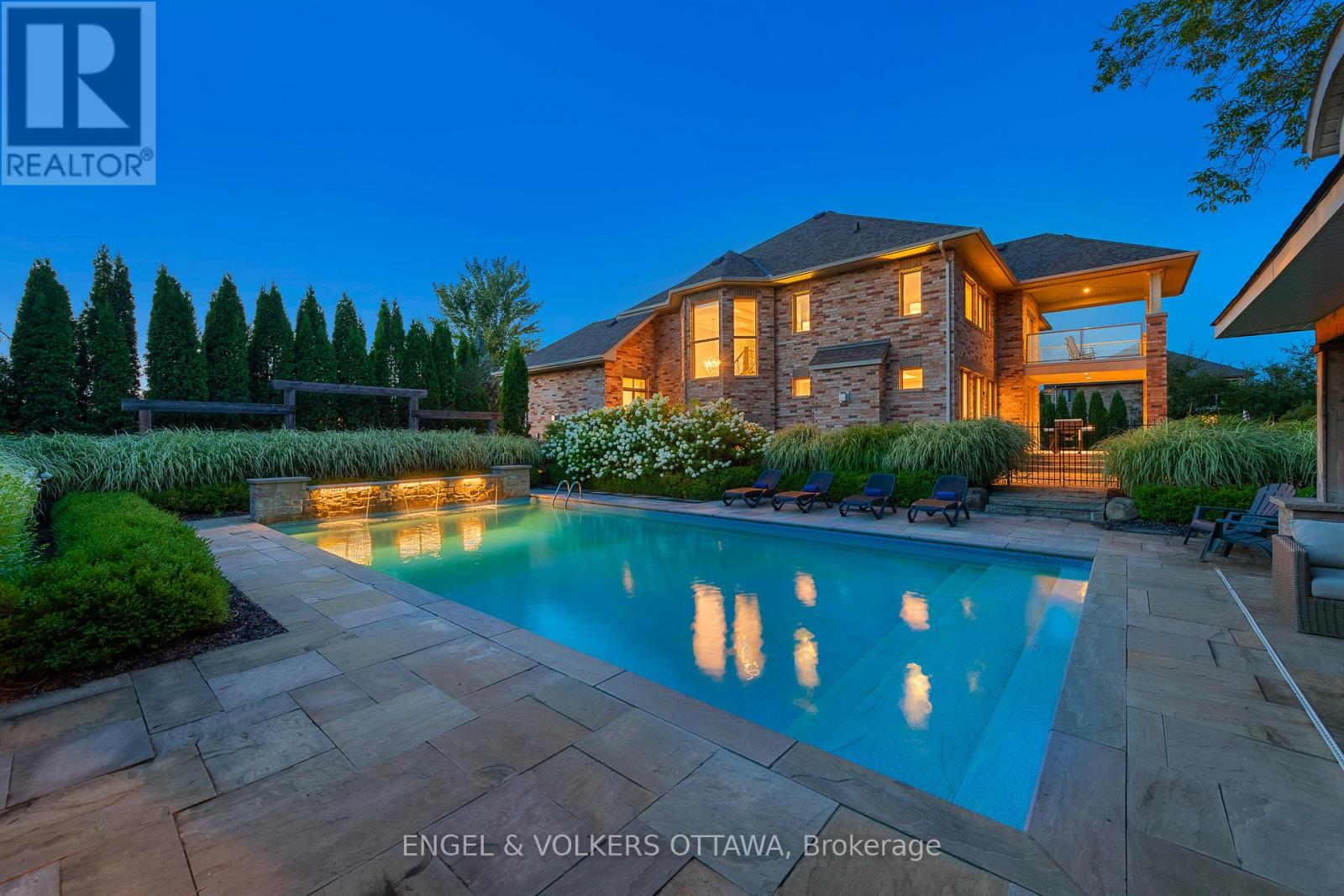 110 Gray Willow Place