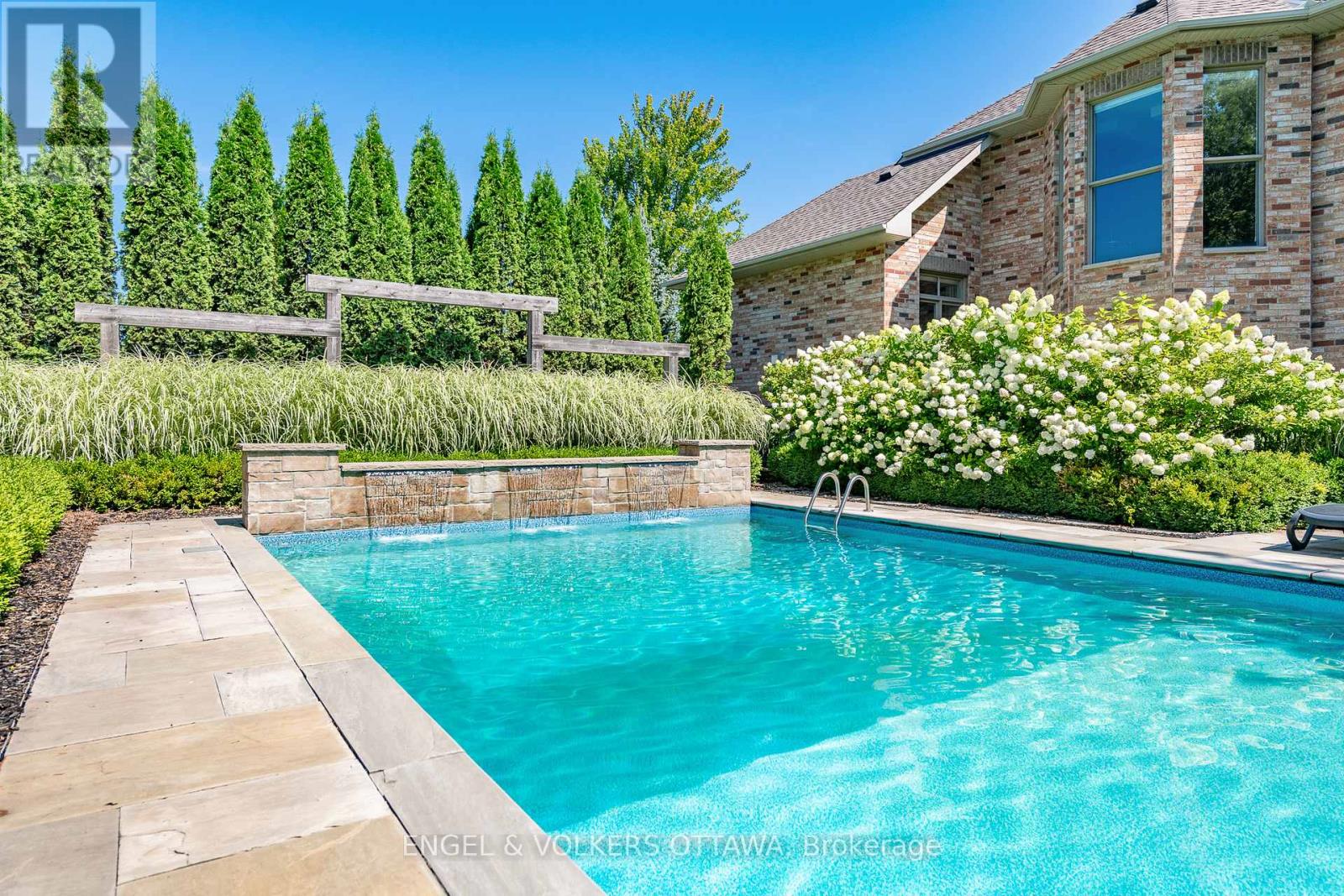 110 Gray Willow Place
