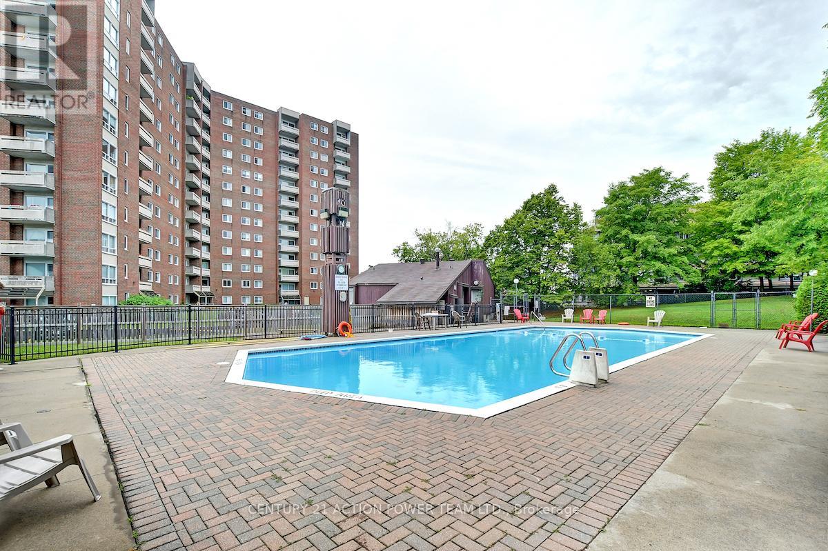 707 - 915 Elmsmere Road