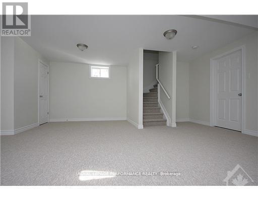 8164 Jeanne D'arc Boulevard N