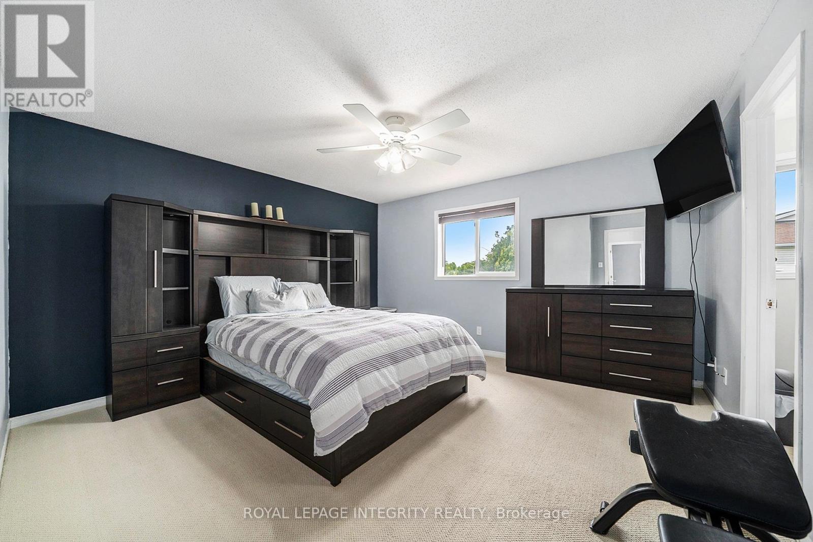 79 Woodford Way