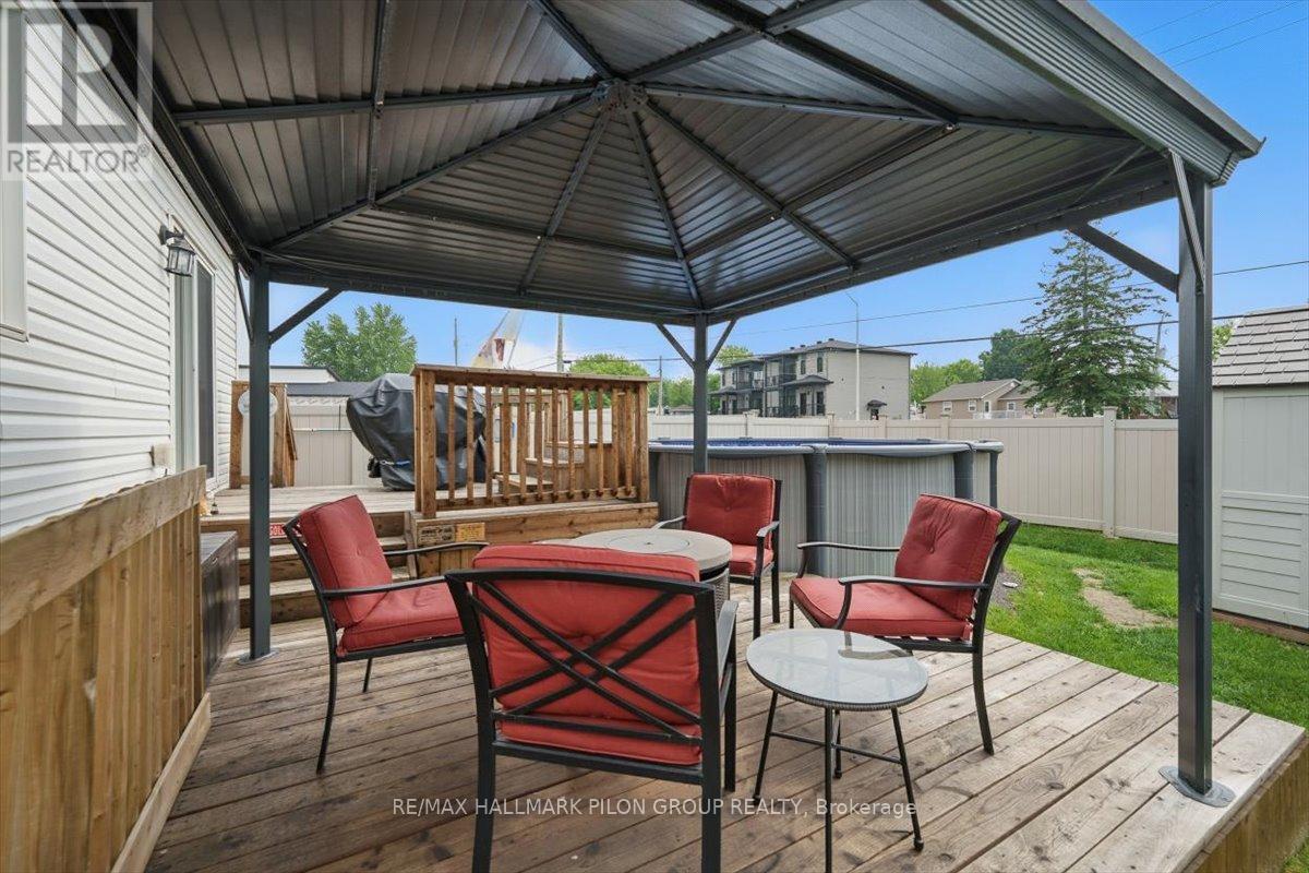 637 Robert Street