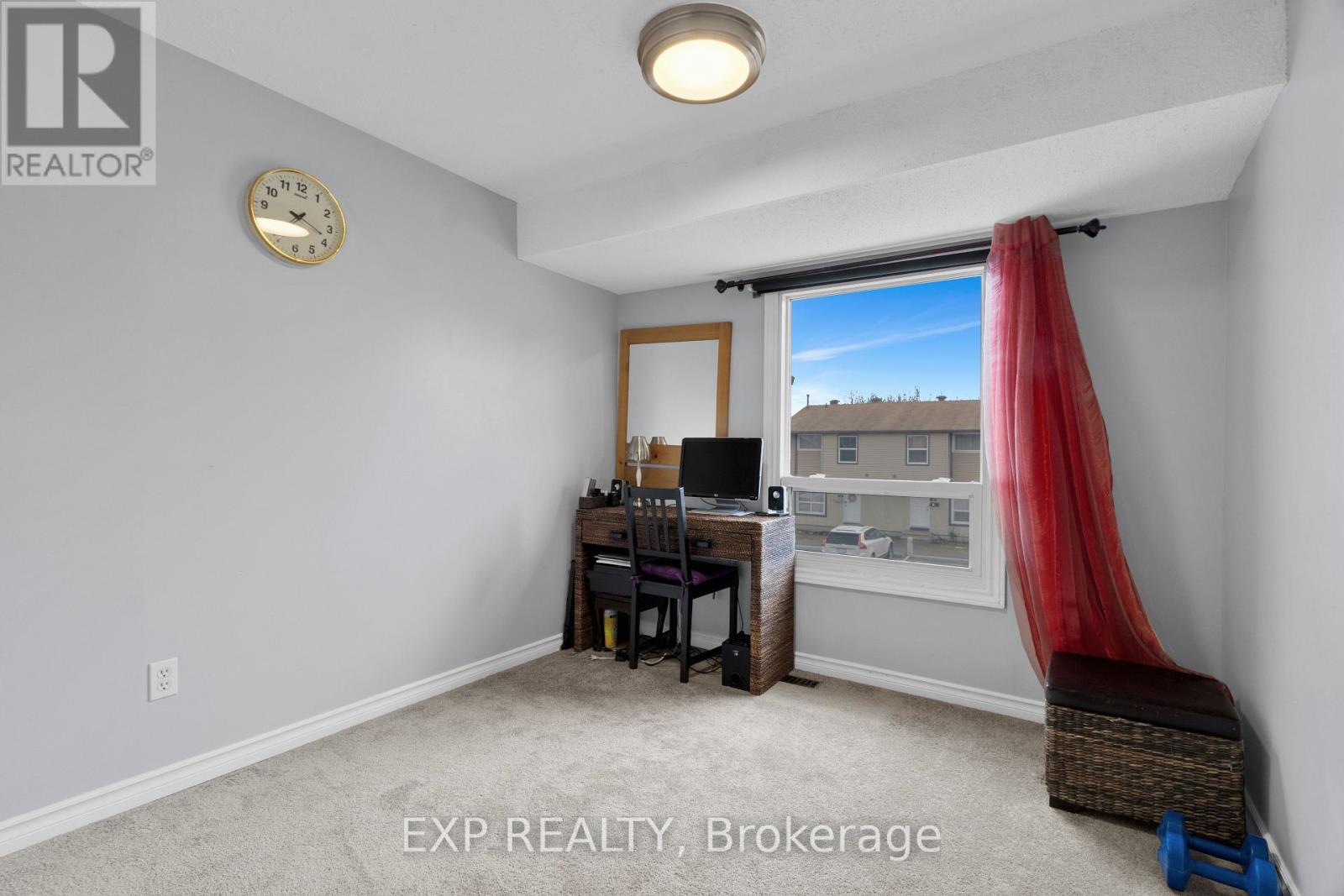 14 - 2570 Southvale Crescent
