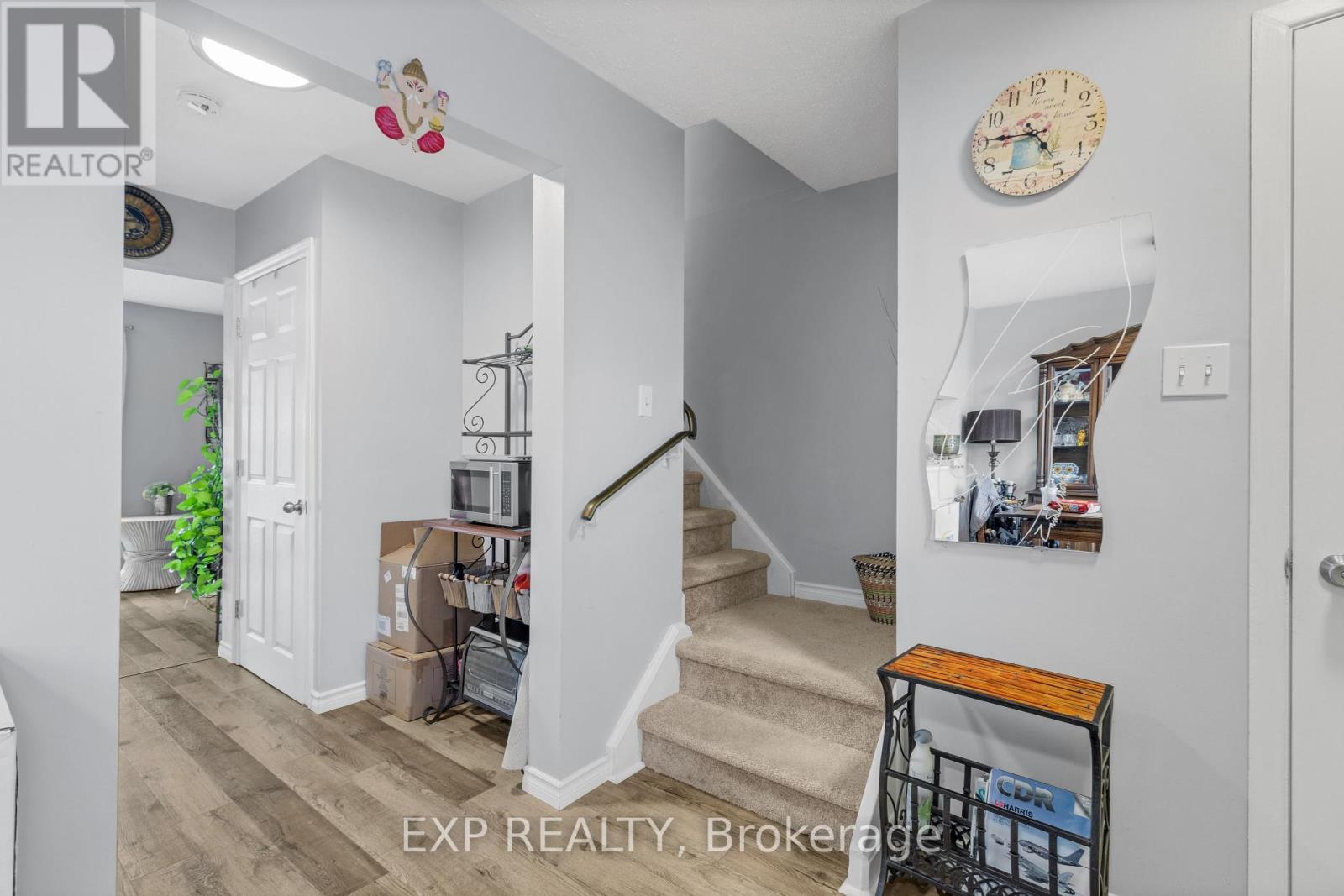 14 - 2570 Southvale Crescent