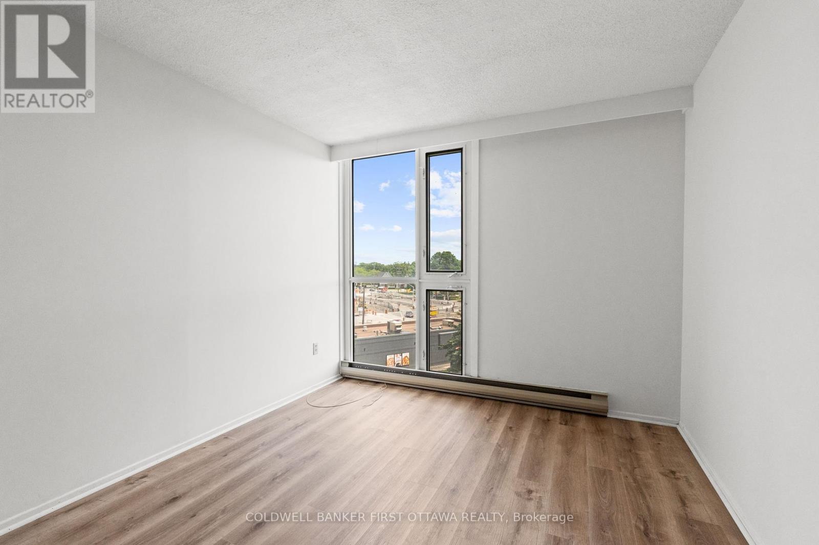 607 - 1025 Richmond Road