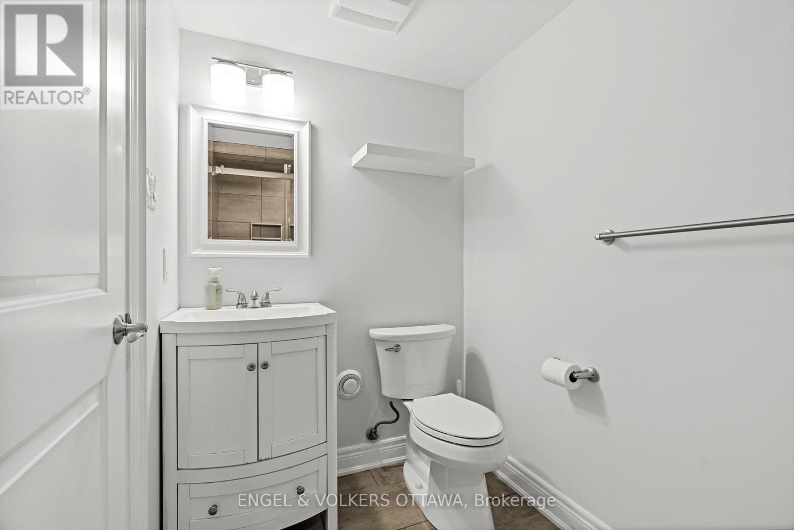 20 Assiniboine Drive