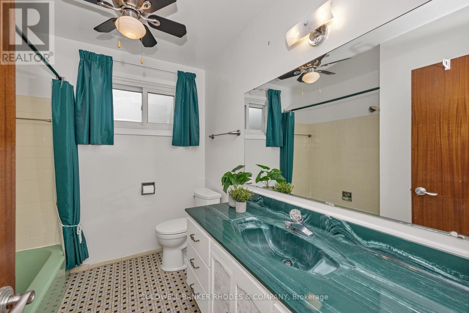 2687 Basswood Crescent