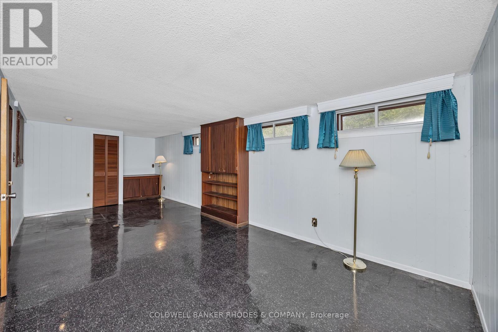 2687 Basswood Crescent