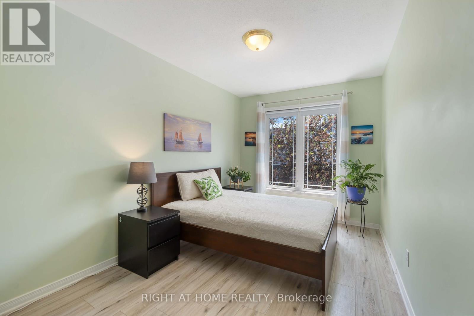 333 Hillsboro Private