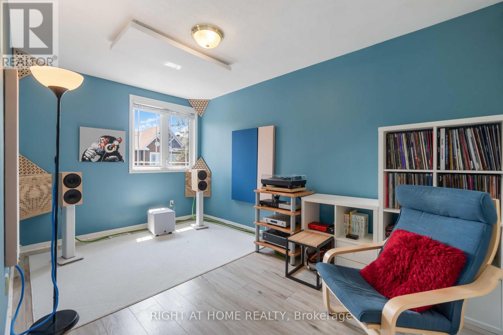 333 Hillsboro Private