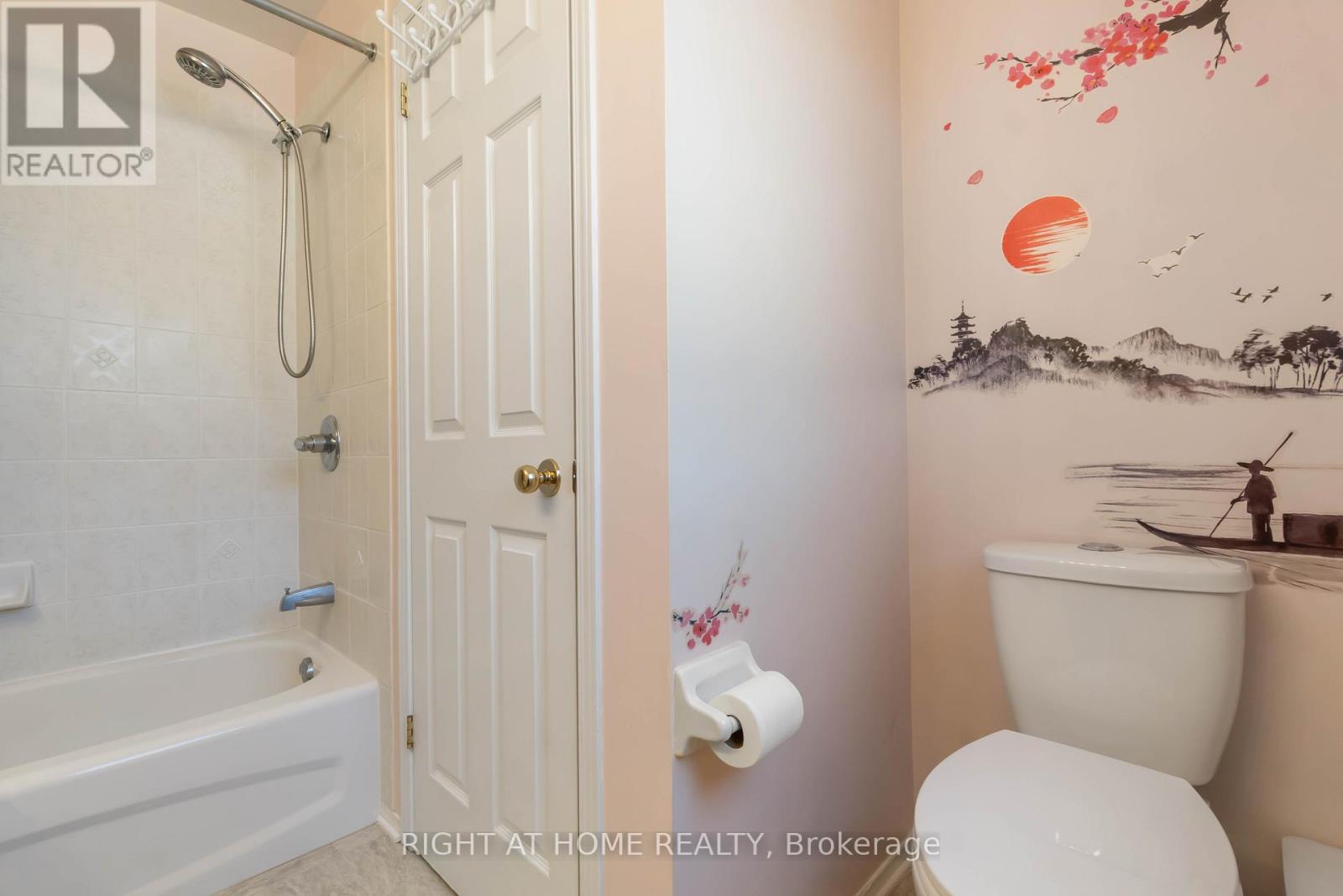 333 Hillsboro Private