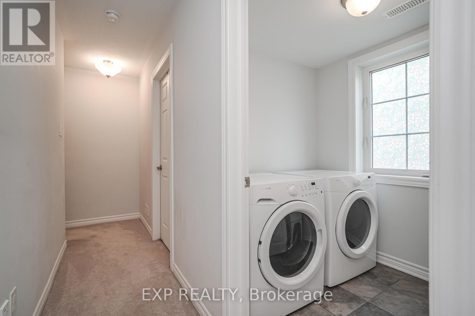 595 Foxlight Circle