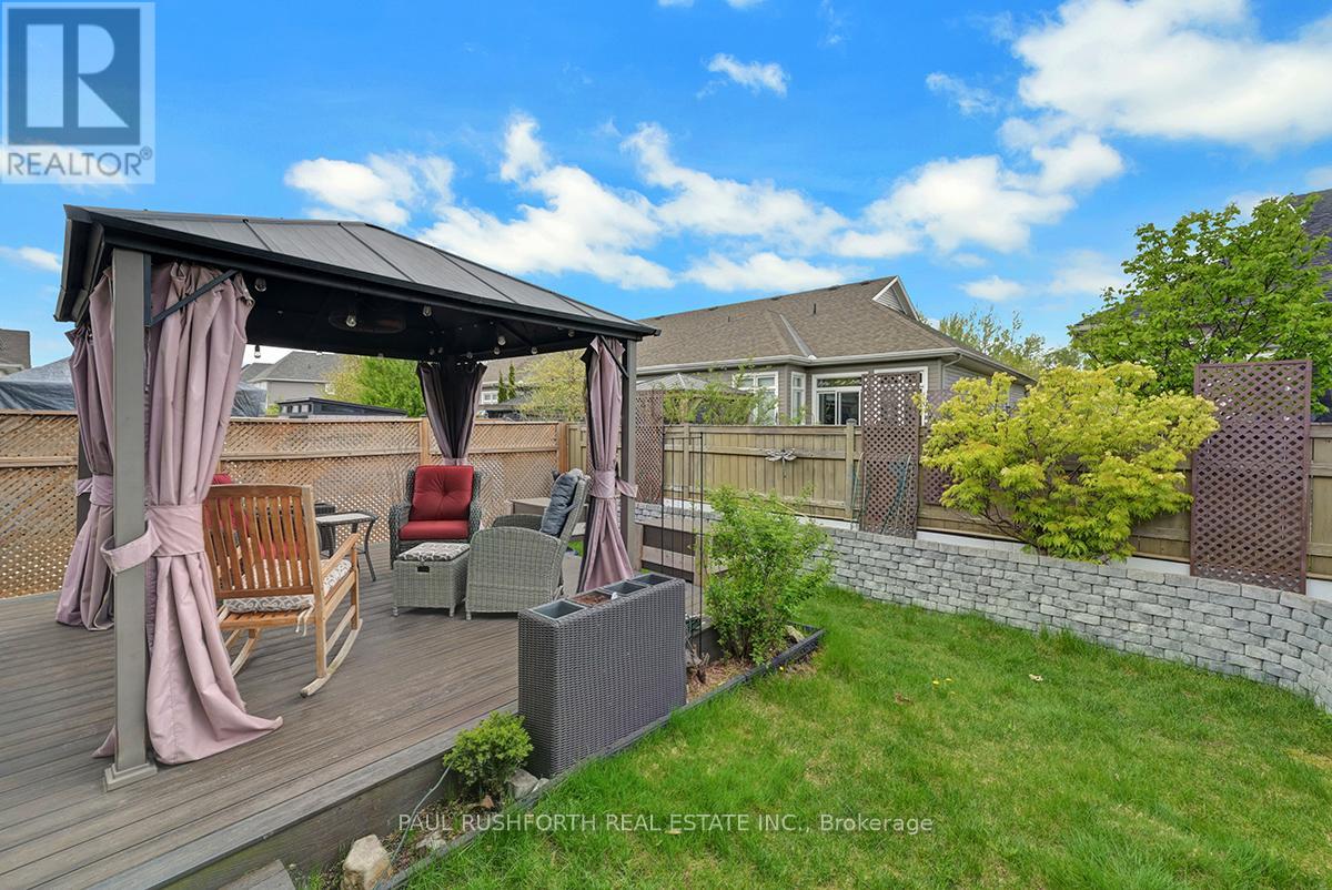 552 Silverbell Crescent
