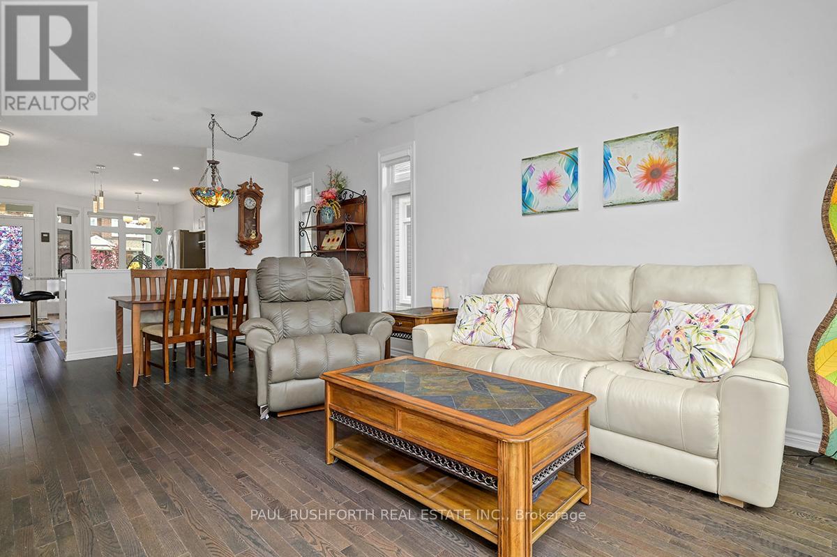 552 Silverbell Crescent
