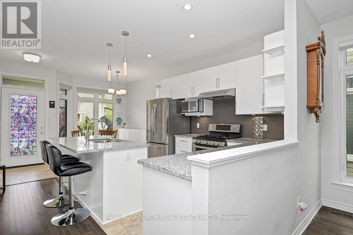 552 Silverbell Crescent