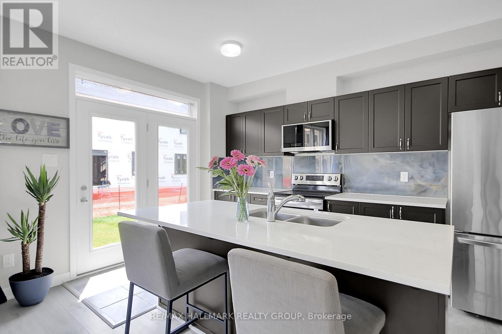 676 Quilter Row