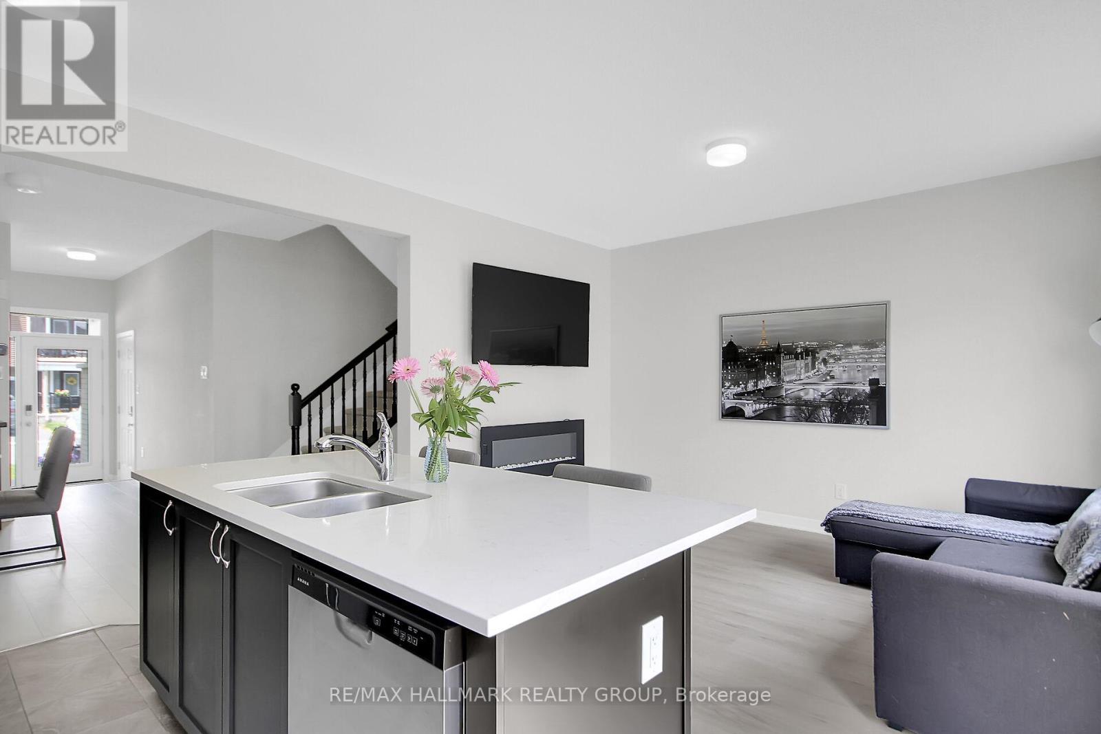 676 Quilter Row