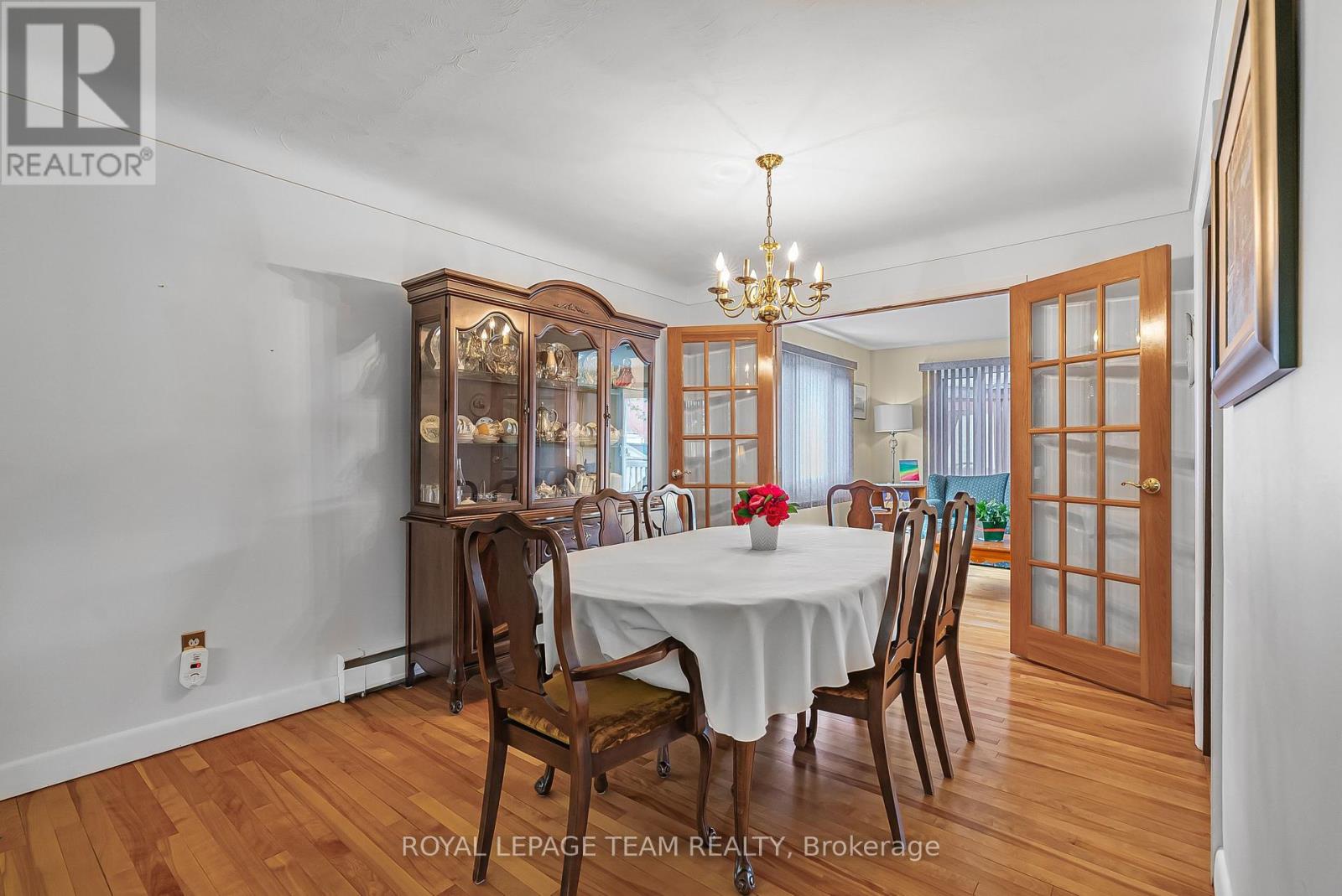 1166 Castle Hill Crescent