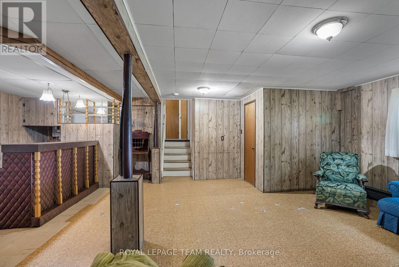 1166 Castle Hill Crescent