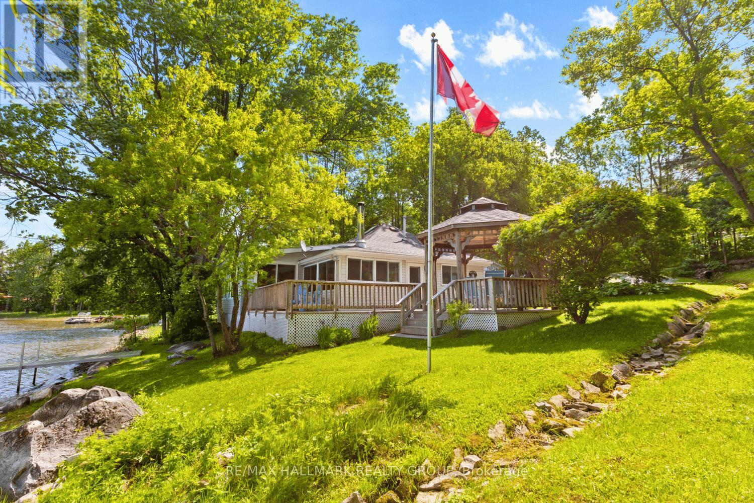 118 Hall Shore Road