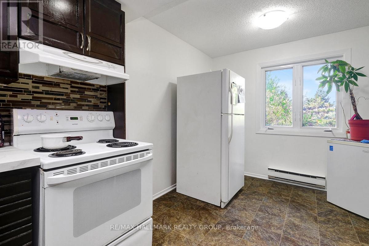 43 Haxby Private