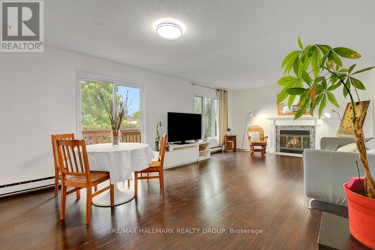 43 Haxby Private