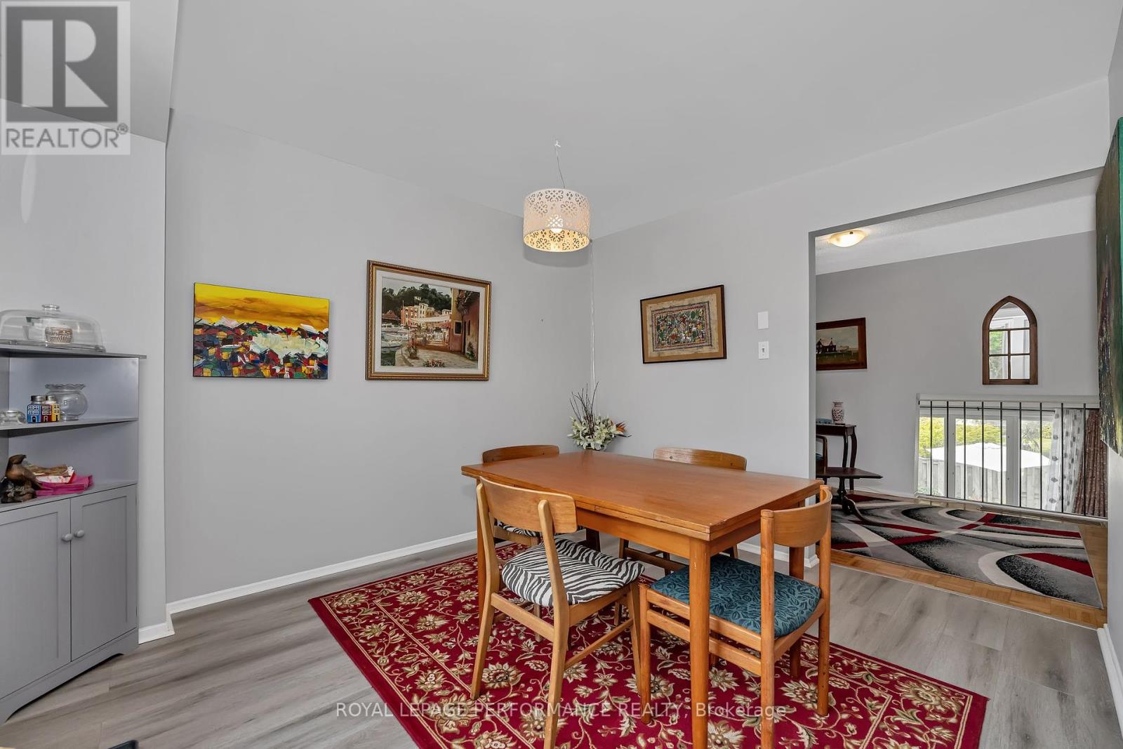 302 Salter Crescent
