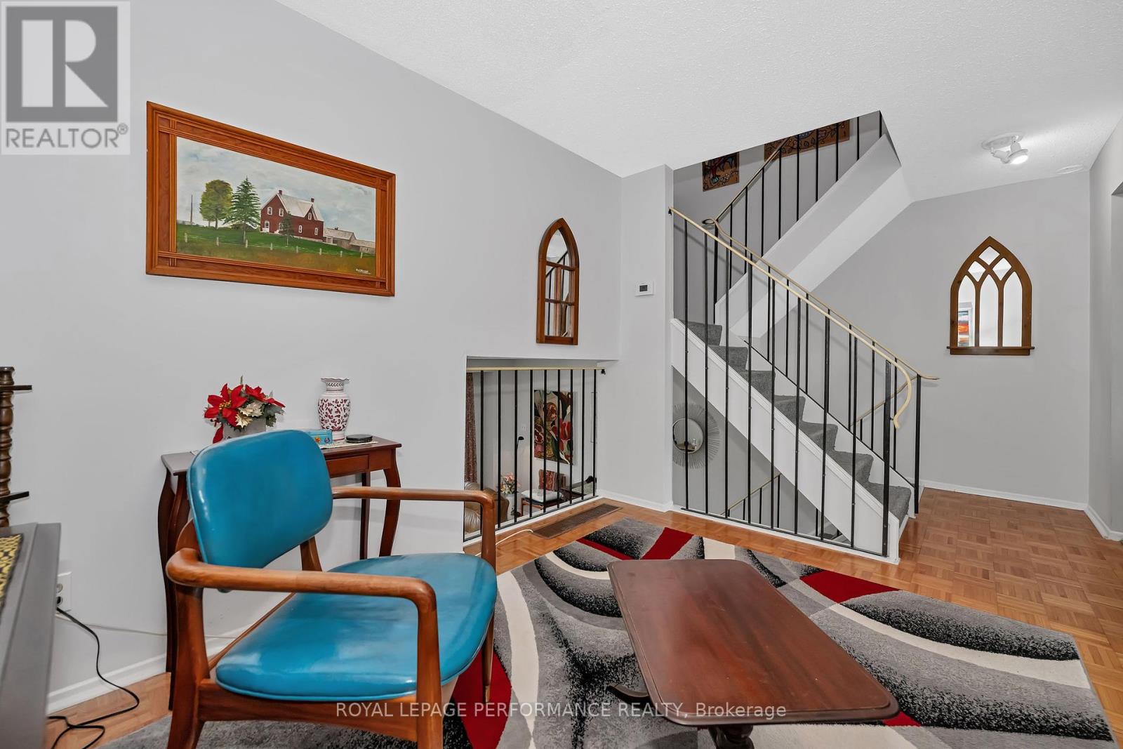302 Salter Crescent
