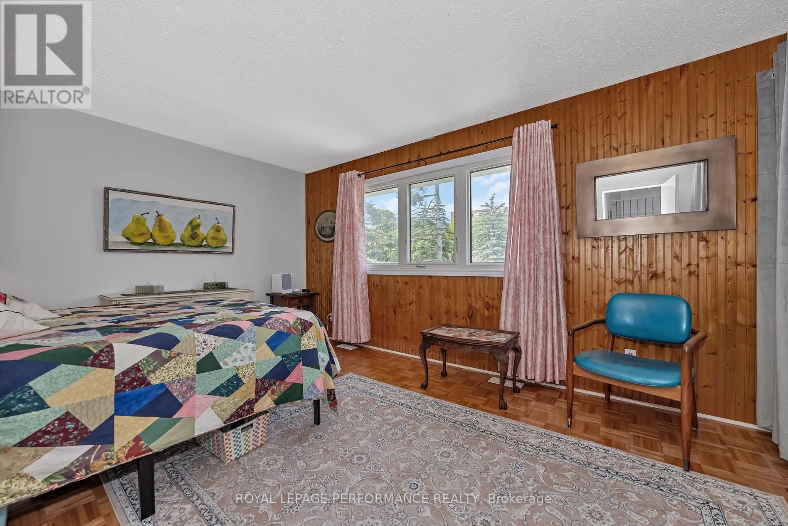 302 Salter Crescent