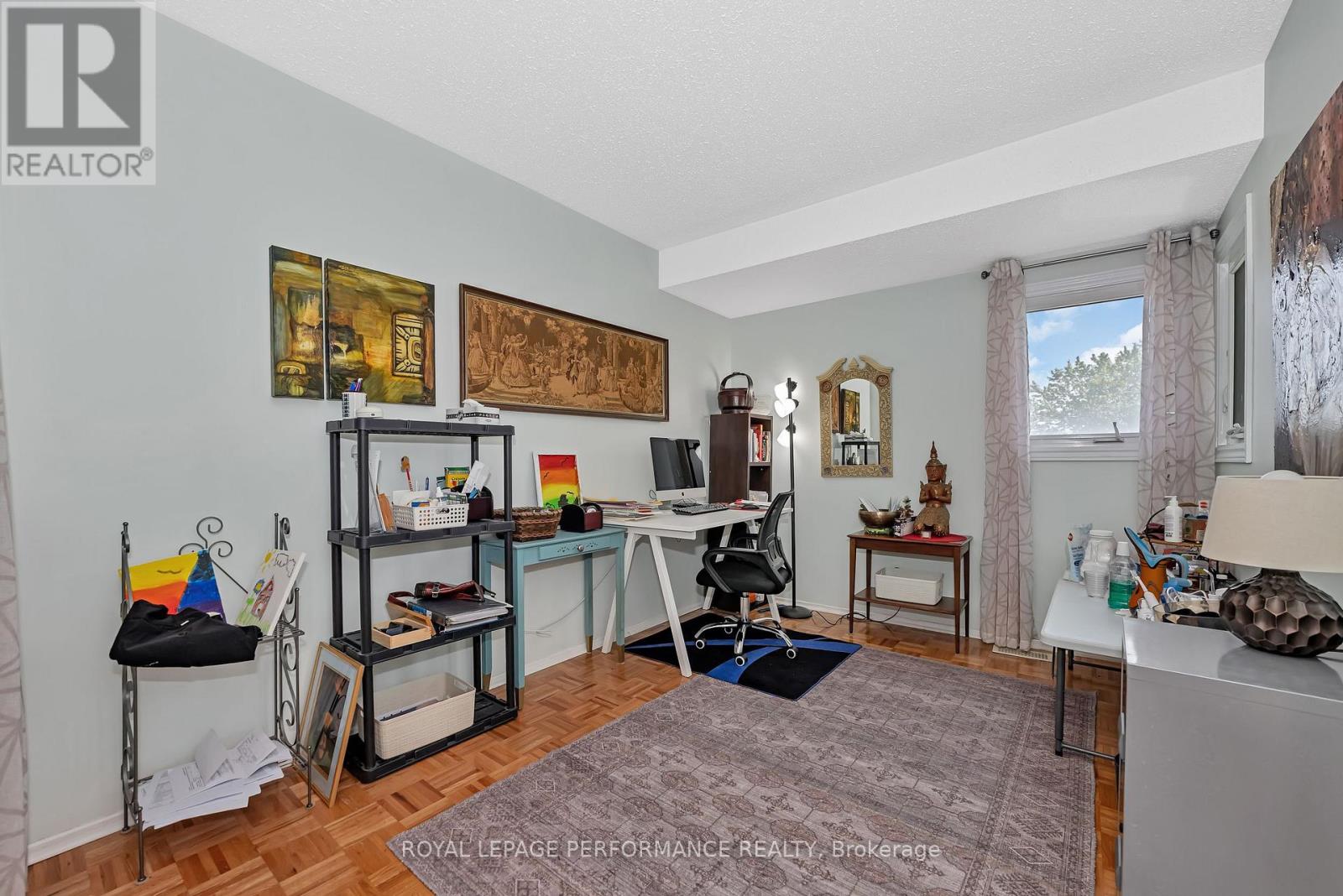 302 Salter Crescent
