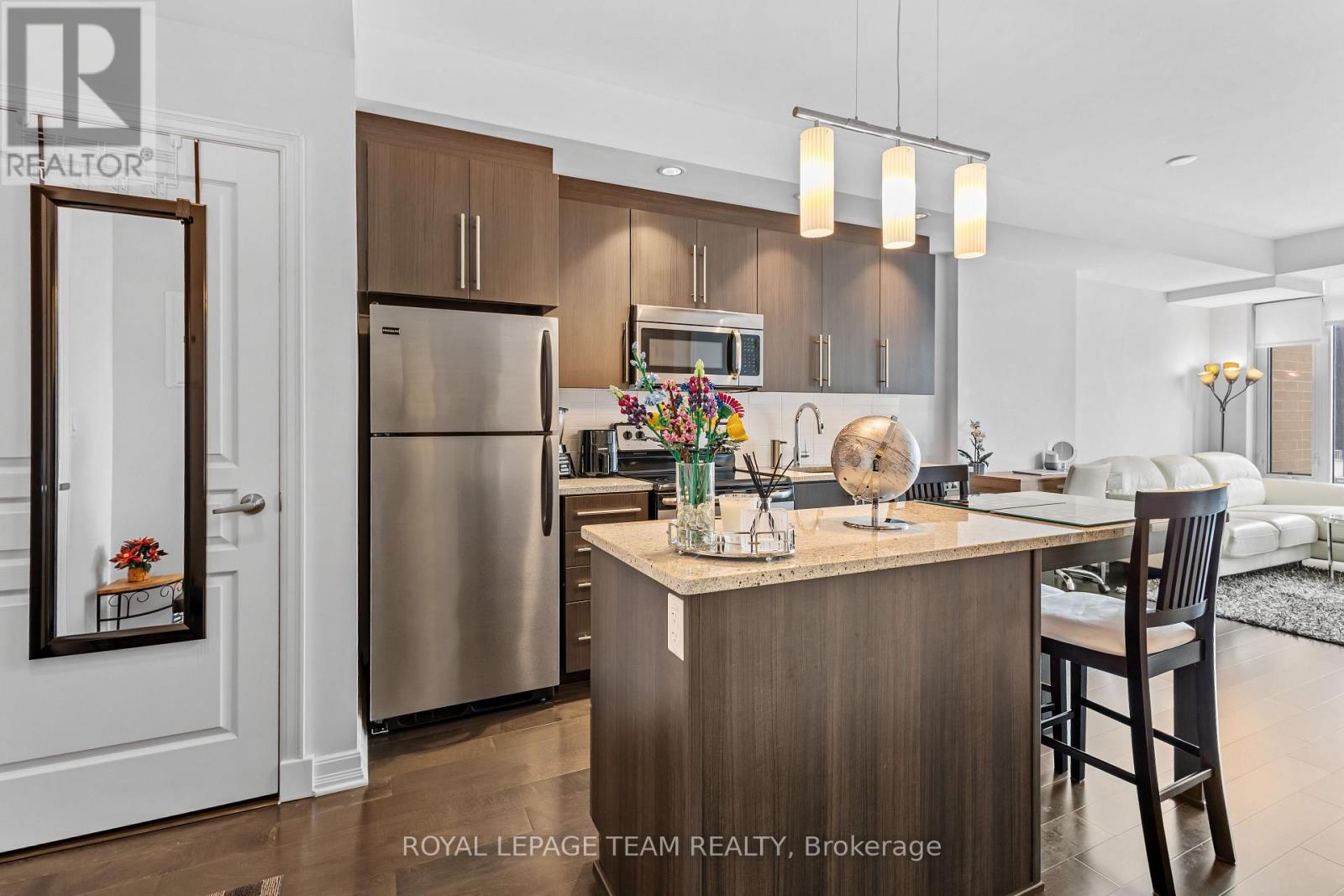 509 - 238 Besserer Street E