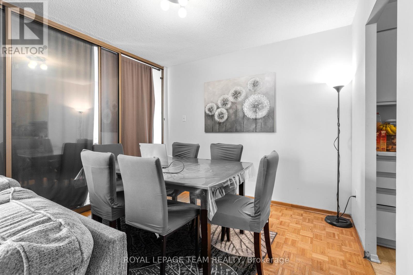 1111 - 2759 Carousel Crescent