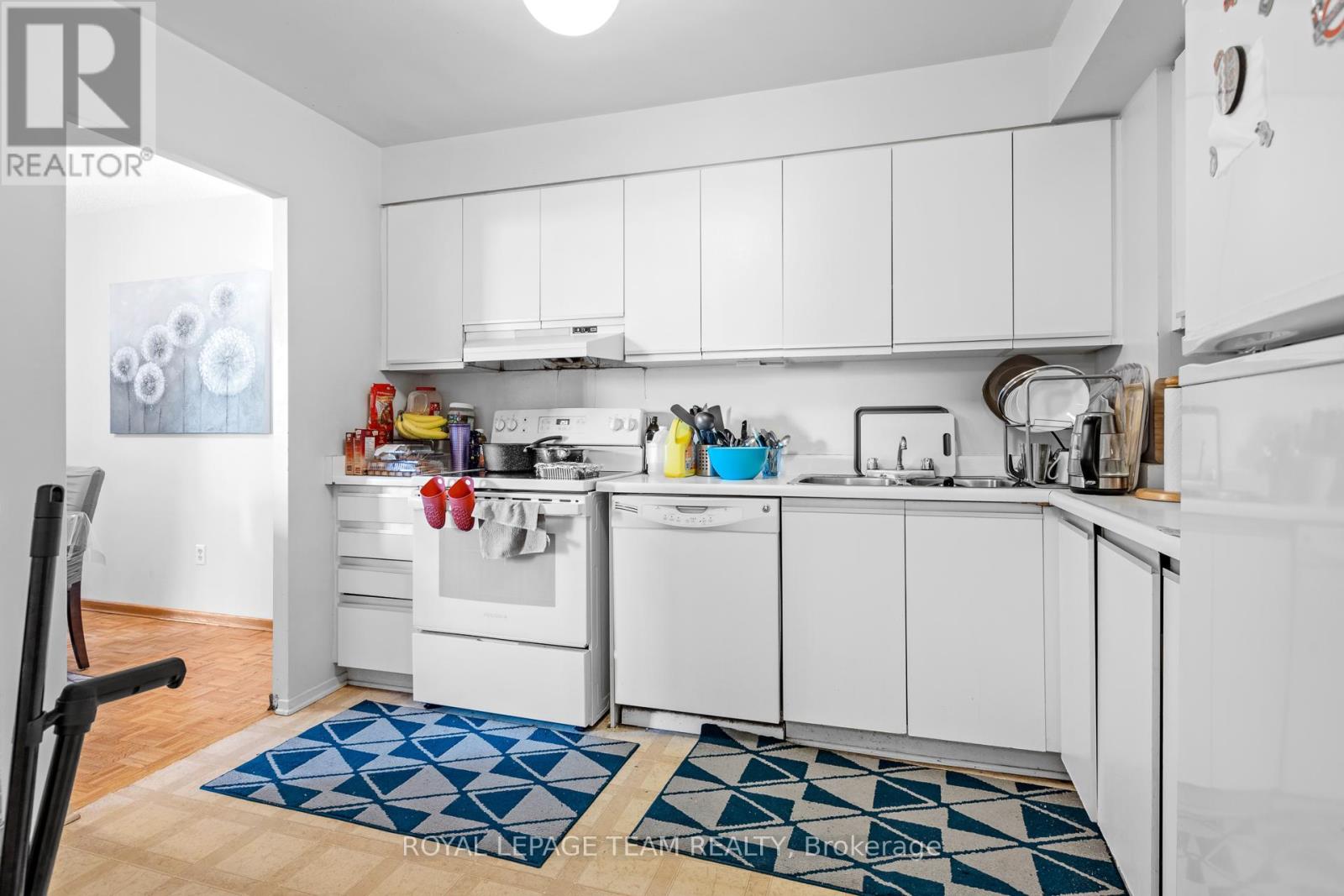 1111 - 2759 Carousel Crescent