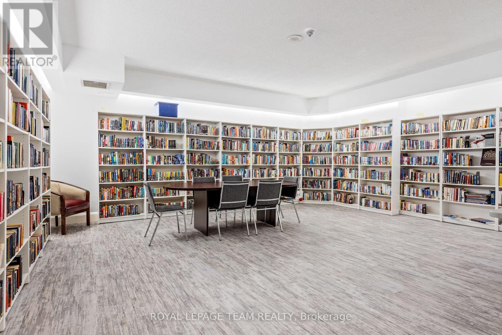 1111 - 2759 Carousel Crescent