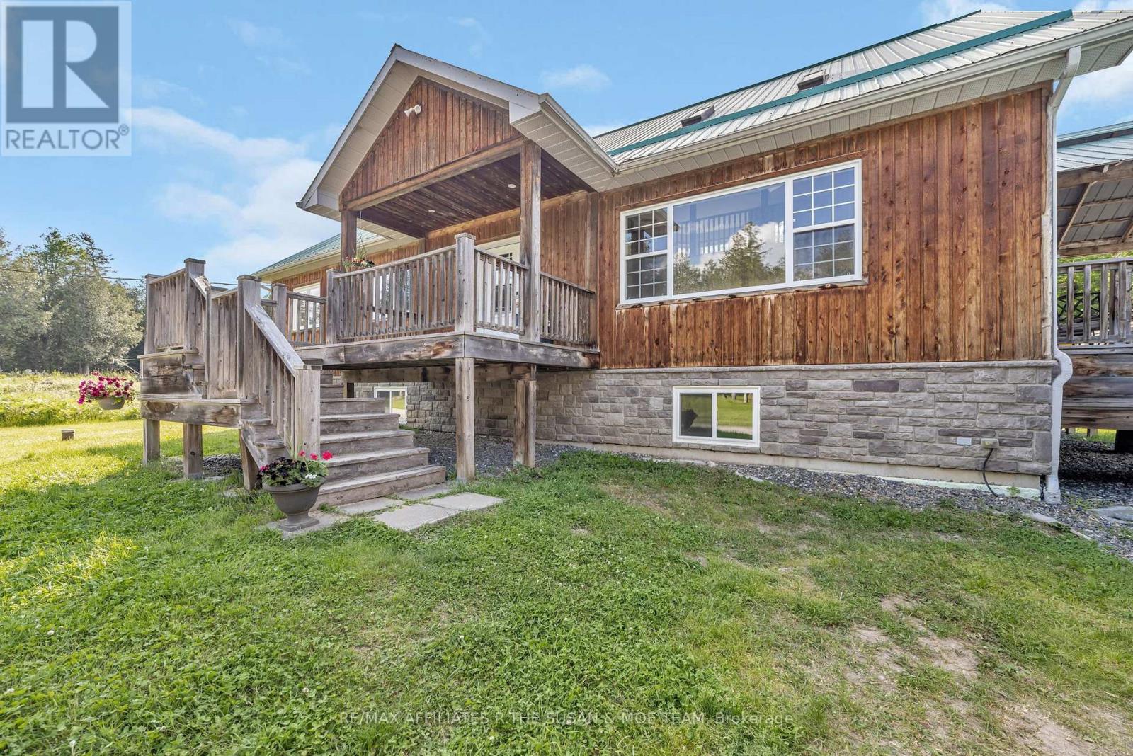 1564 First Concession B Dalhousie Road