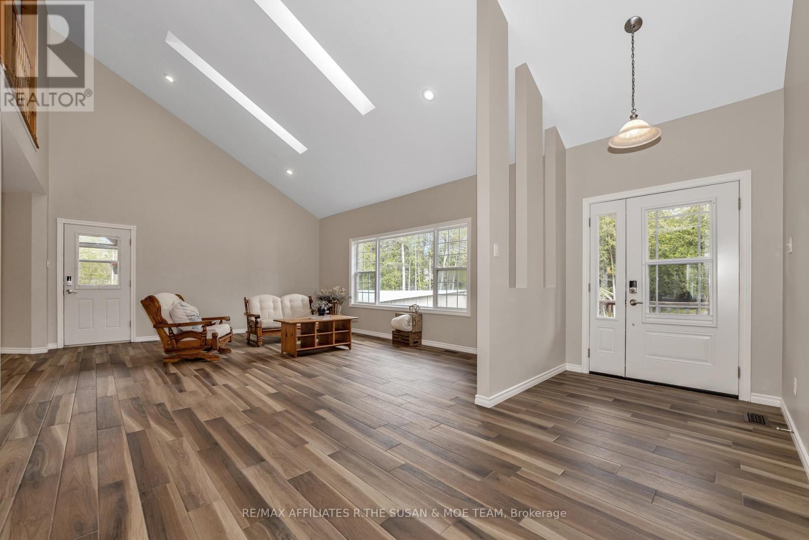 1564 First Concession B Dalhousie Road