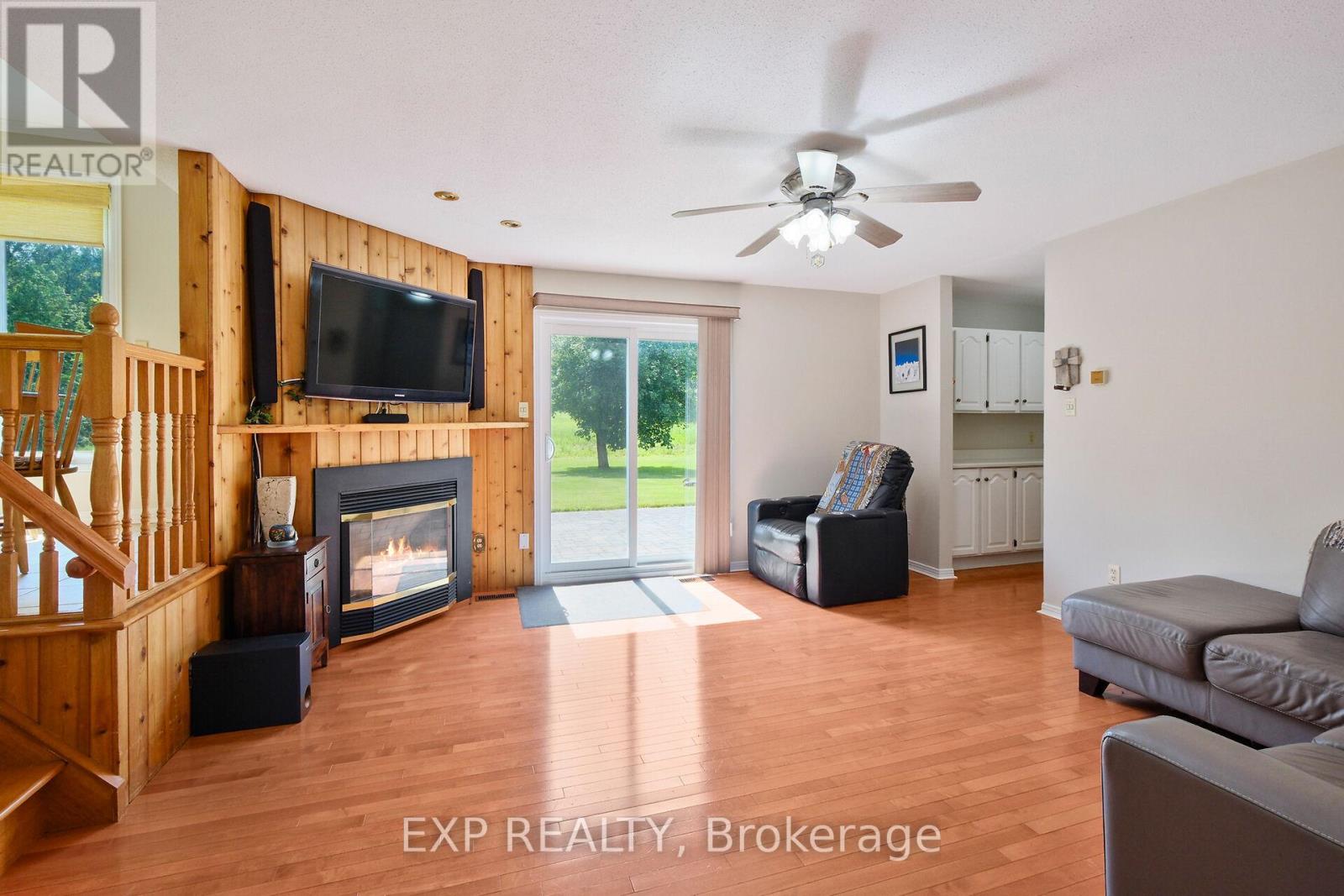 1376 Macdonald Road
